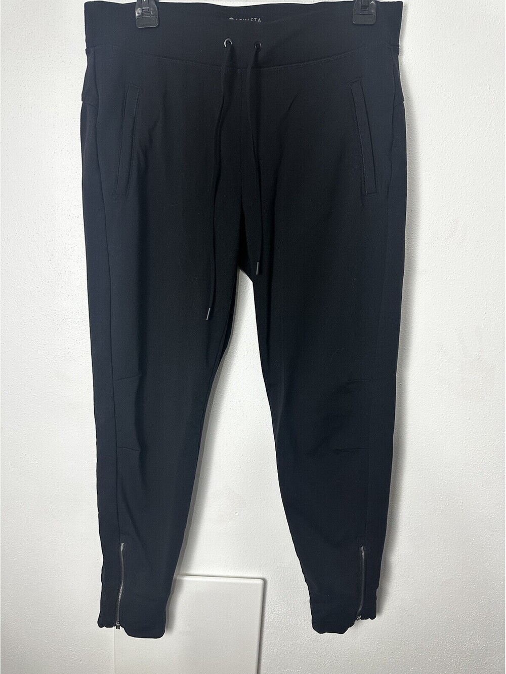 Athleta Joggers Black Knit Elastic Waist Zippered Pockets Size M